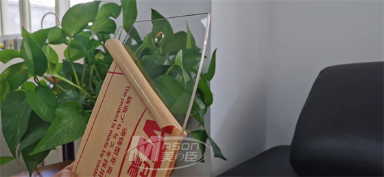 投げられたアクリルのプレキシガラスのプラスチックは1220x2440mmの風化の抵抗を広げる
