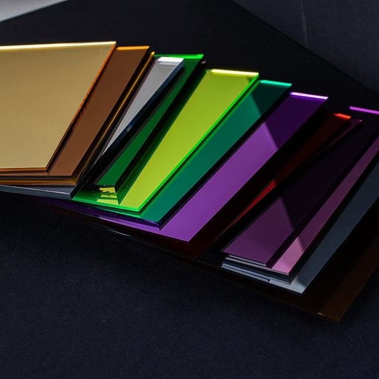1mm色の風防ガラスミラーのプラスチック シート装飾のためのアクリル ミラー シート